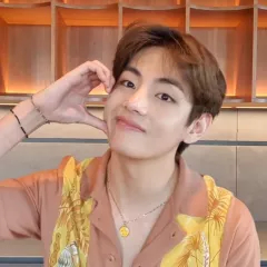 Profile pic for TVInBlack&White | 😺🐻